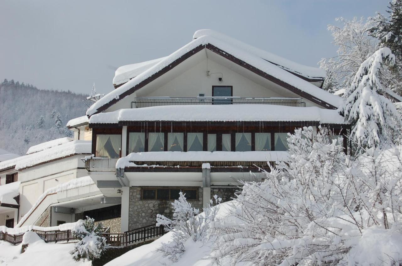 Hotel Lo Sciatore Cotronei Εξωτερικό φωτογραφία